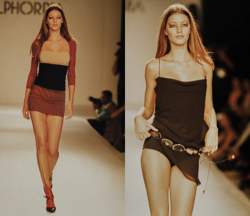 Foto de duas mulheres elegantes caminhando na passarela.